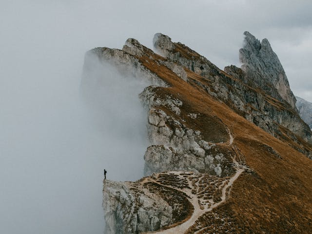 Ilustracija, planina, foto: Tom Verdot, pexels